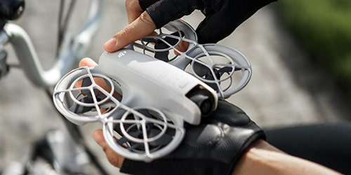 DJI Neo Fly More Combo Exteemt liten